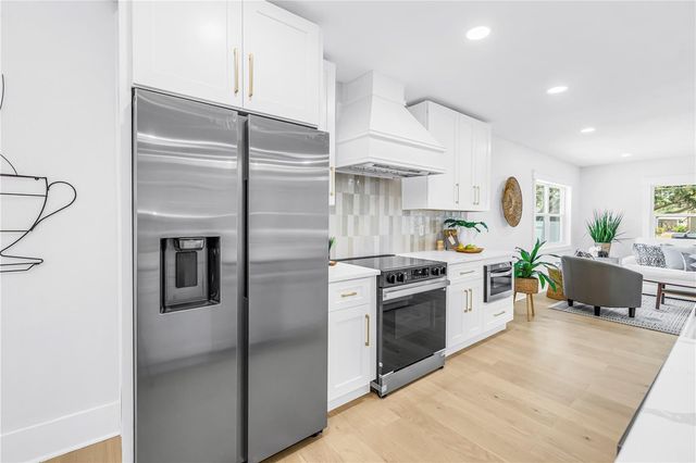 834 53RD AVENUE N, St Petersburg, FL 33703