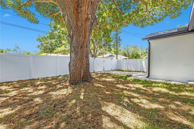 834 53RD AVENUE N, St Petersburg, FL 33703