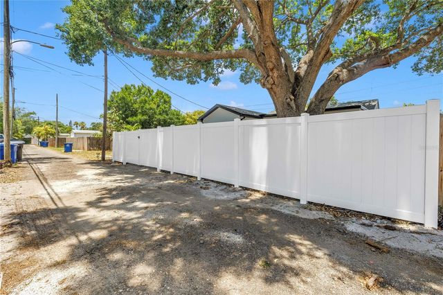834 53RD AVENUE N, St Petersburg, FL 33703