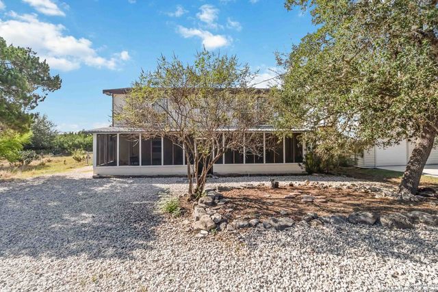 1136 Eagle Flight, Canyon Lake, TX 78133