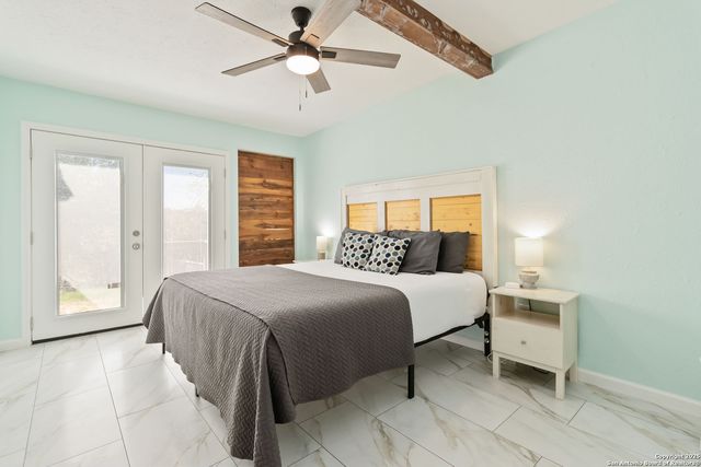 1136 Eagle Flight, Canyon Lake, TX 78133