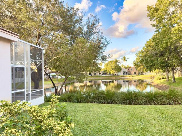 8119 Tortuga Ln, Boynton Beach, FL 33436