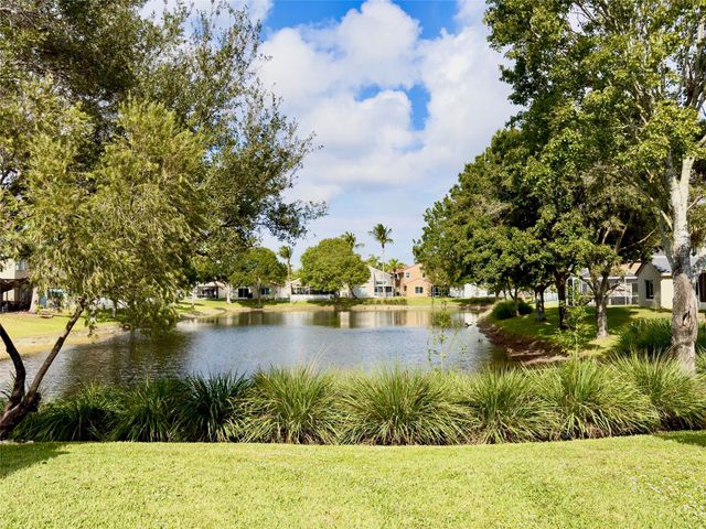 8119 Tortuga Ln, Boynton Beach, FL 33436