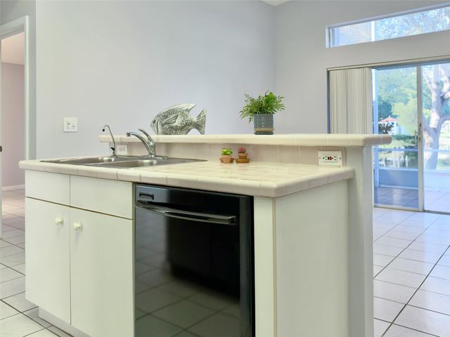 8119 Tortuga Ln, Boynton Beach, FL 33436