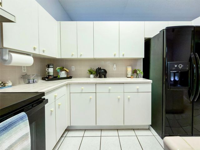 8119 Tortuga Ln, Boynton Beach, FL 33436