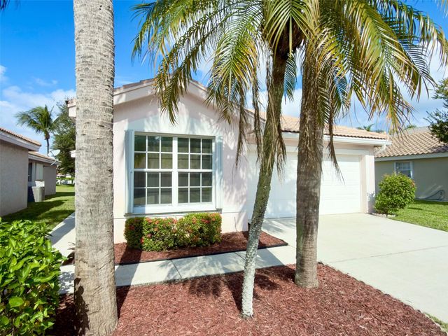 8119 Tortuga Ln, Boynton Beach, FL 33436