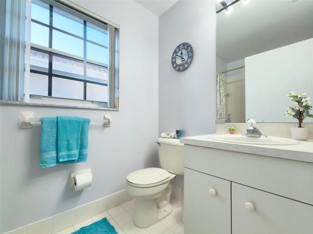 8119 Tortuga Ln, Boynton Beach, FL 33436