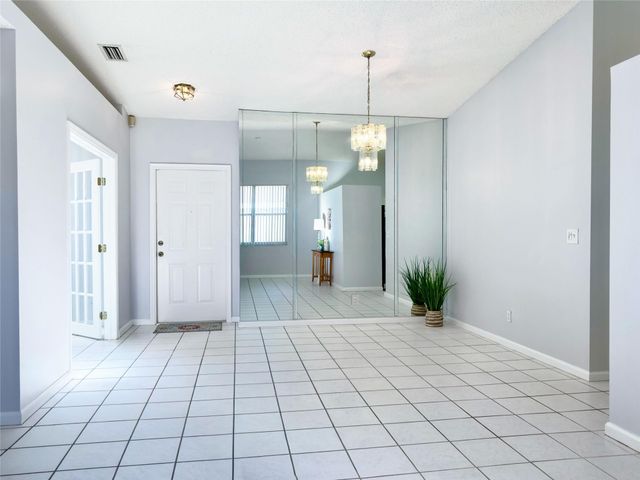 8119 Tortuga Ln, Boynton Beach, FL 33436