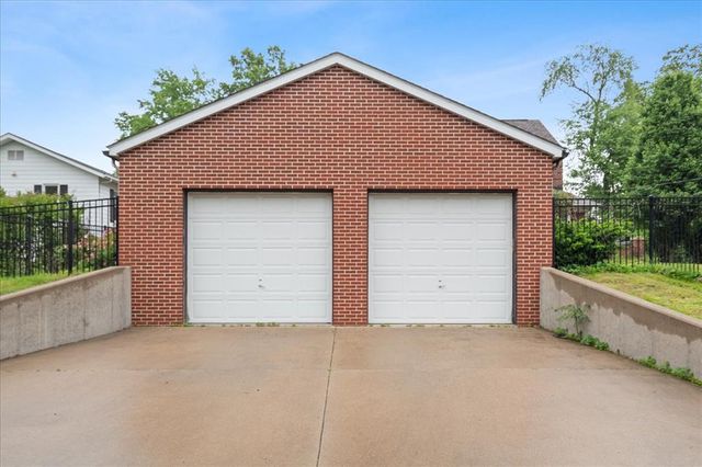 503 S Pennsylvania Avenue, Belleville, IL 62220