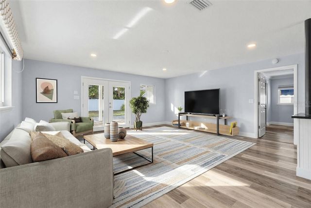 1135 SHADY LANE DRIVE, Orlando, FL 32804