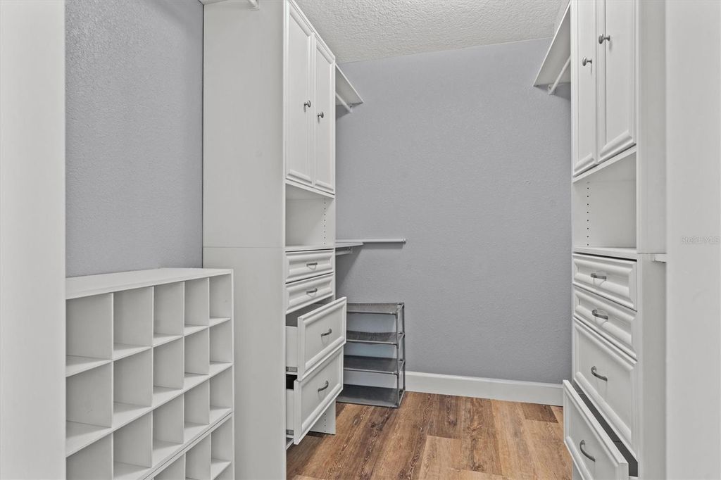 Image 21 of property listing at 1135 SHADY LANE DRIVE, Orlando, FL 32804