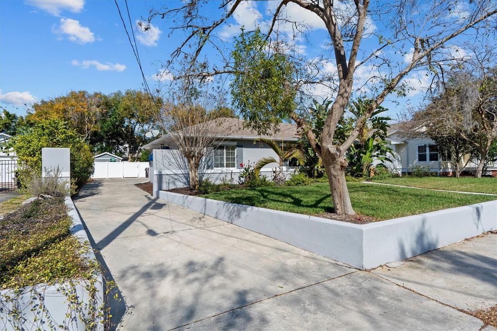 Image 52 of property listing at 1135 SHADY LANE DRIVE, Orlando, FL 32804