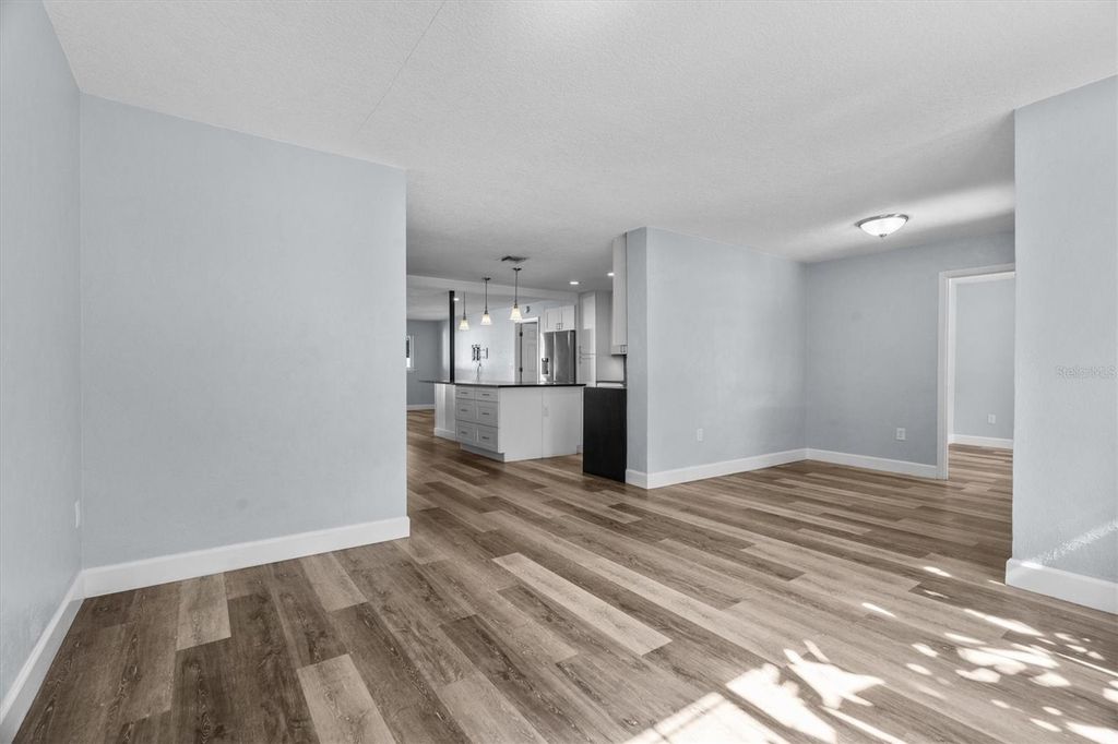 Image 7 of property listing at 1135 SHADY LANE DRIVE, Orlando, FL 32804