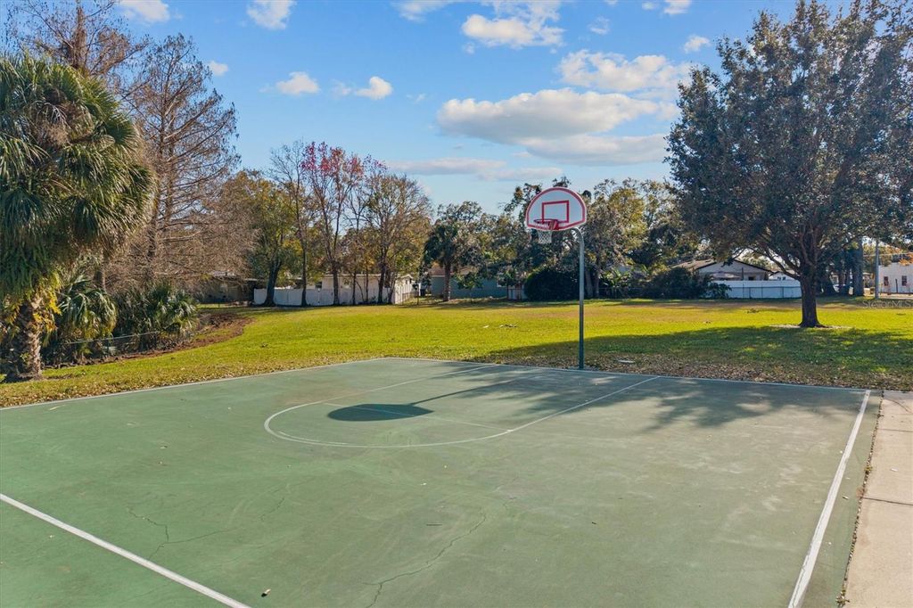 Image 64 of property listing at 1135 SHADY LANE DRIVE, Orlando, FL 32804