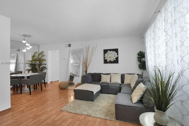 1620 West Ave 406, Miami Beach, FL 33139