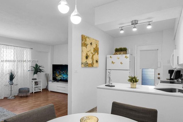 1620 West Ave 406, Miami Beach, FL 33139
