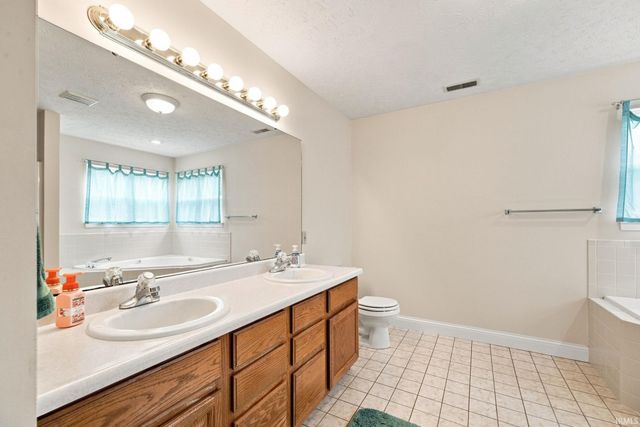 4903 Shearwater Court, Lafayette, IN 47909
