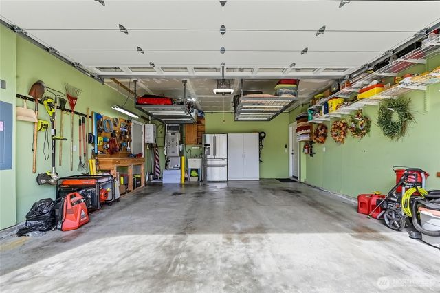 23018 NE 128th Place, Redmond, WA 98053