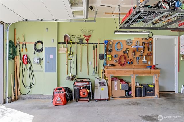 23018 NE 128th Place, Redmond, WA 98053