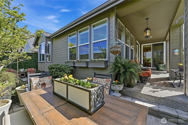 23018 NE 128th Place, Redmond, WA 98053