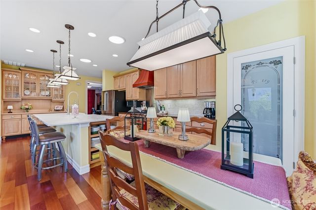 23018 NE 128th Place, Redmond, WA 98053