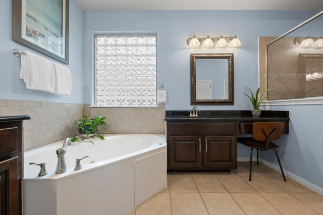 11704 Via Grande DR, Austin, TX 78739