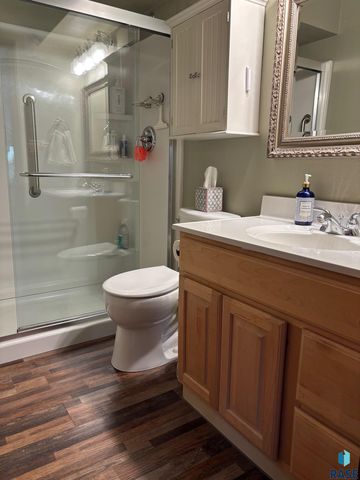 3712 S Terry Ave Avenue 103, Sioux Falls, SD 57106