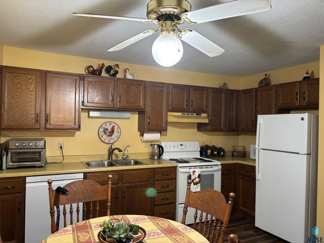 3712 S Terry Ave Avenue 103, Sioux Falls, SD 57106