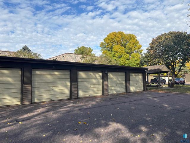 3712 S Terry Ave Avenue 103, Sioux Falls, SD 57106