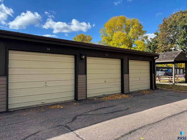 3712 S Terry Ave Avenue 103, Sioux Falls, SD 57106