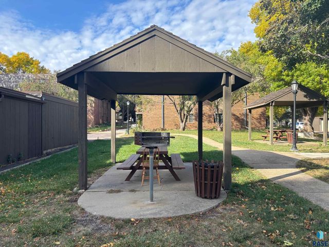 3712 S Terry Ave Avenue 103, Sioux Falls, SD 57106