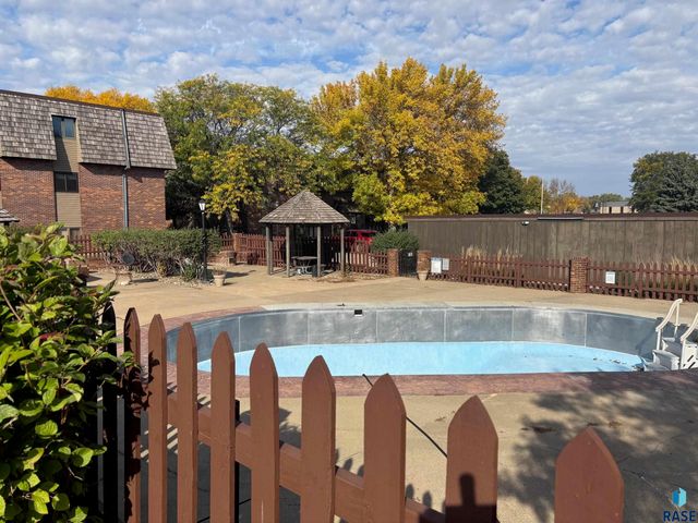 3712 S Terry Ave Avenue 103, Sioux Falls, SD 57106