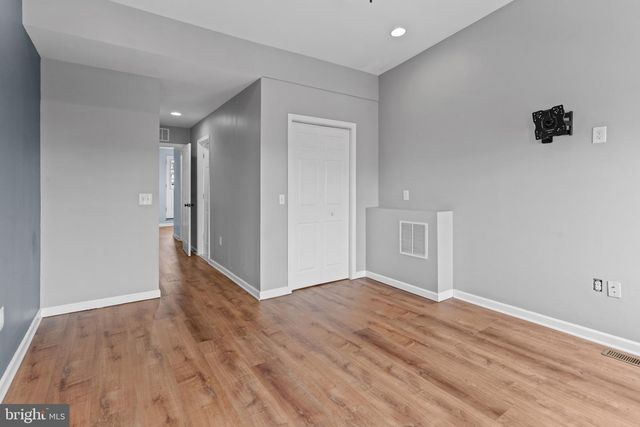 625 S CLINTON ST S, Baltimore, MD 21224