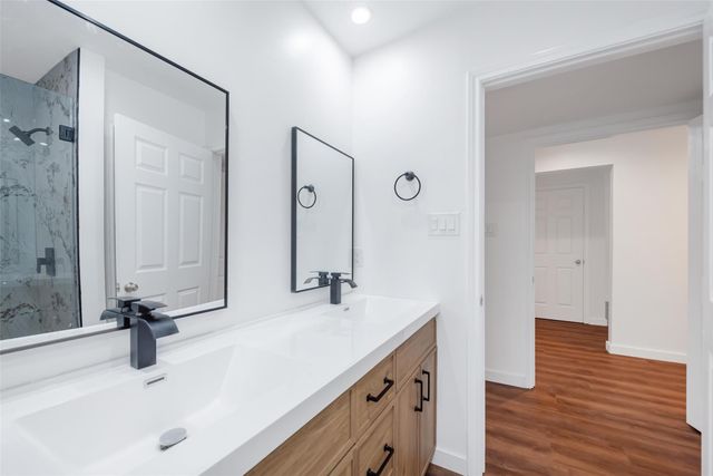 11703 N Perry Avenue, Houston, TX 77071