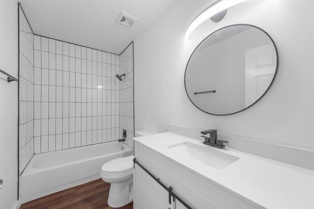 11703 N Perry Avenue, Houston, TX 77071