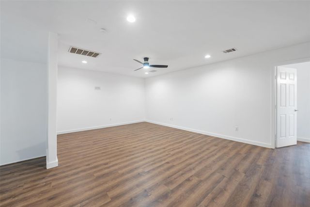 11703 N Perry Avenue, Houston, TX 77071