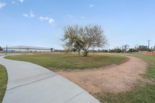 11703 N Perry Avenue, Houston, TX 77071