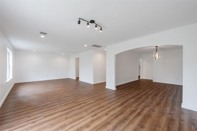 11703 N Perry Avenue, Houston, TX 77071