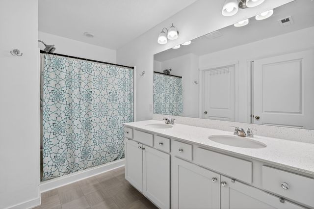 920 Cove Street SE, Bondurant, IA 50035