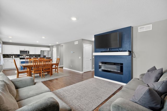 920 Cove Street SE, Bondurant, IA 50035