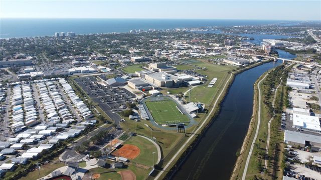 817 S GREEN CIRCLE, Venice, FL 34285