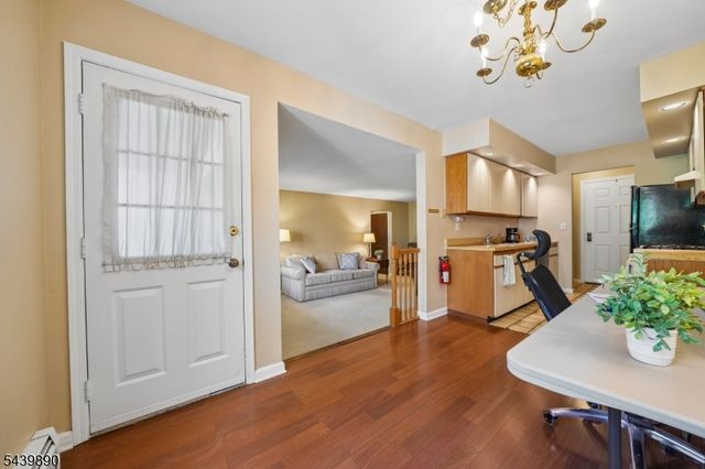 19 Kensington Rd 19H, Chatham Twp., NJ 07928