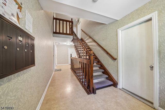 19 Kensington Rd 19H, Chatham Twp., NJ 07928