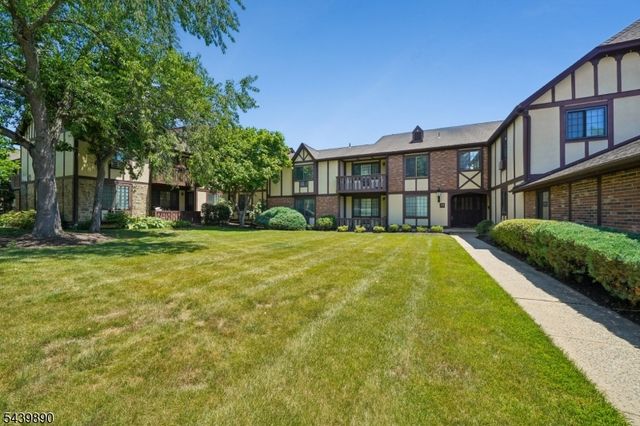 19 Kensington Rd 19H, Chatham Twp., NJ 07928