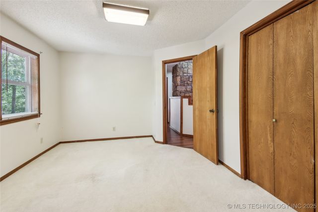 206 Alder Way, Tahlequah, OK 74464