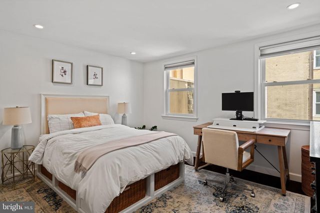 311 PEMBERTON ST, Philadelphia, PA 19147