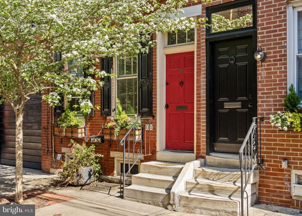 311 PEMBERTON ST, Philadelphia, PA 19147