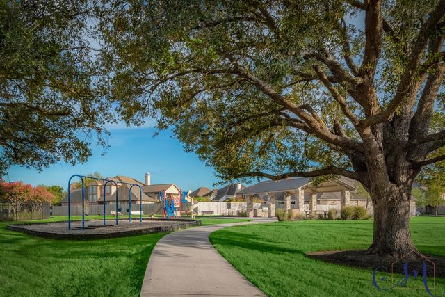 12322 Scherer Woods Court, Tomball, TX 77377