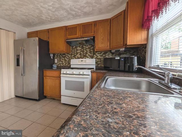 3174 SHILOH, Baltimore, MD 21227