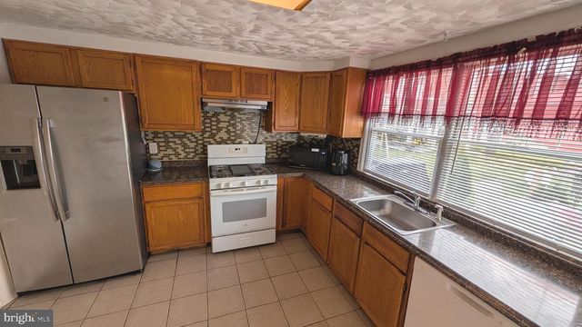 3174 SHILOH, Baltimore, MD 21227